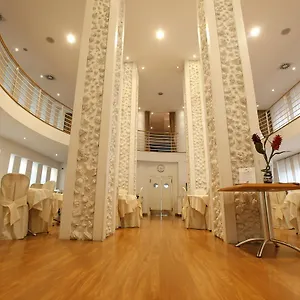 Luxor Отель Римини