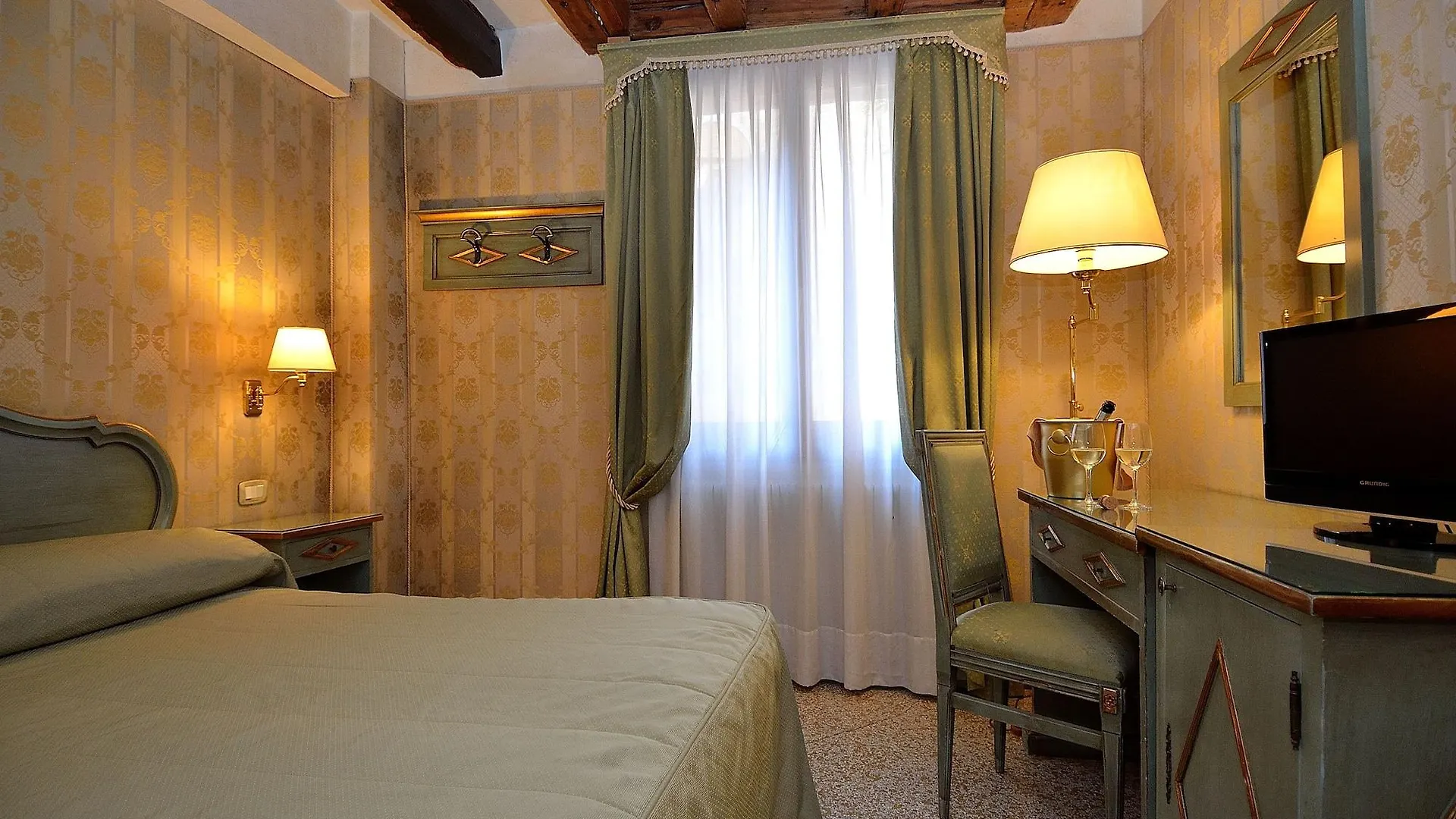 Locanda La Corte Venice 3*,  Italy